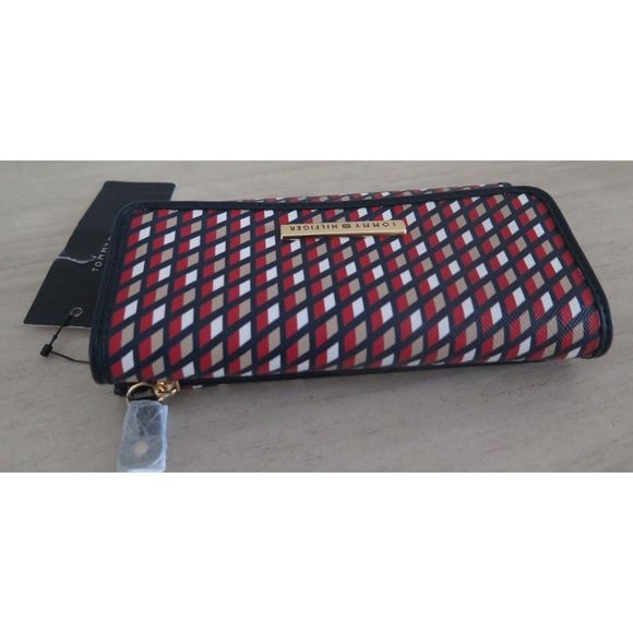 Tommy Hilfiger 69J4080 Red/White/Blue Diamond Print Tri-Fold Checkbook Wallet - Picture 5 of 11